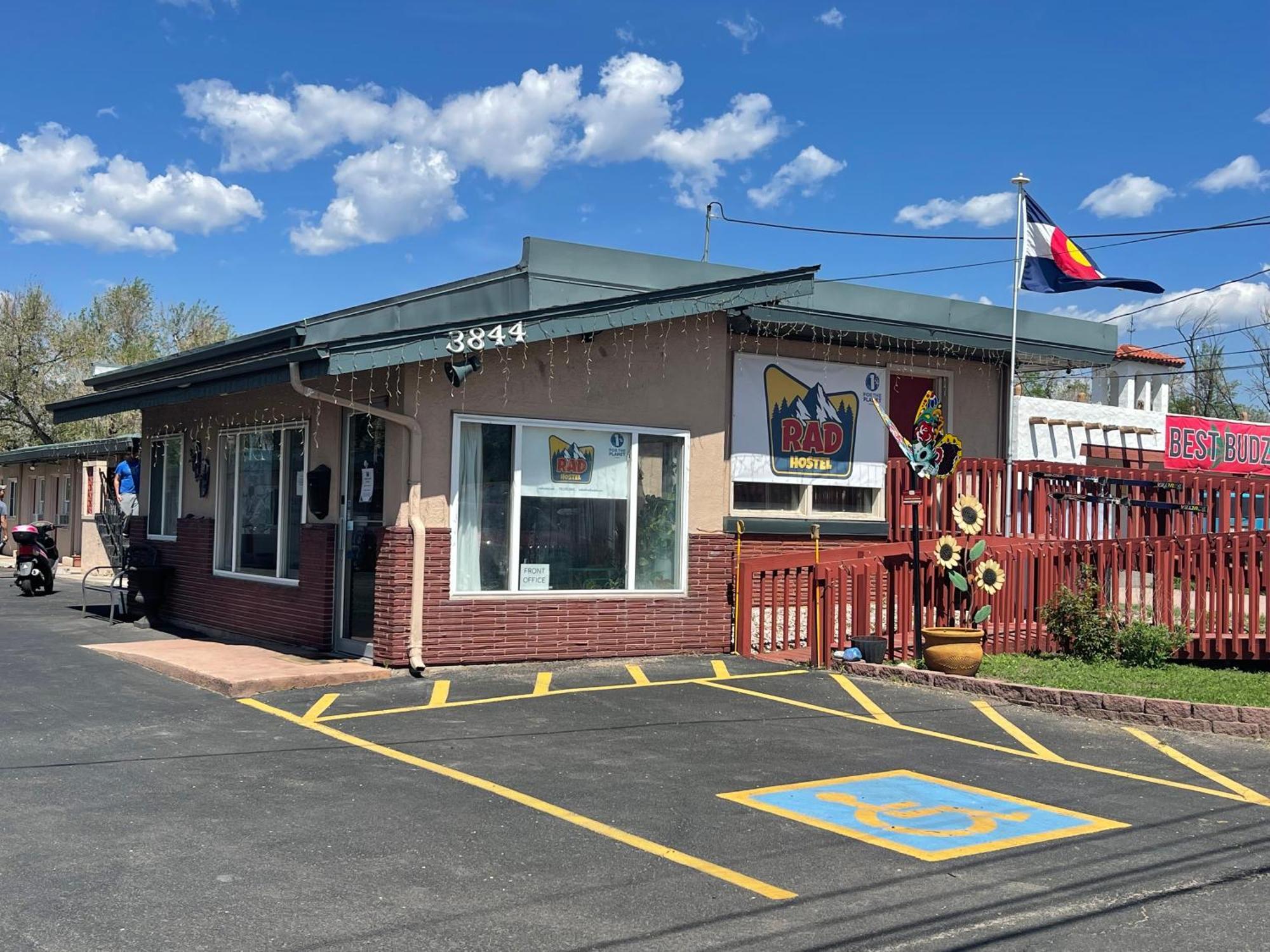 ColoRADo Adventure Hostel Colorado Springs Exterior foto